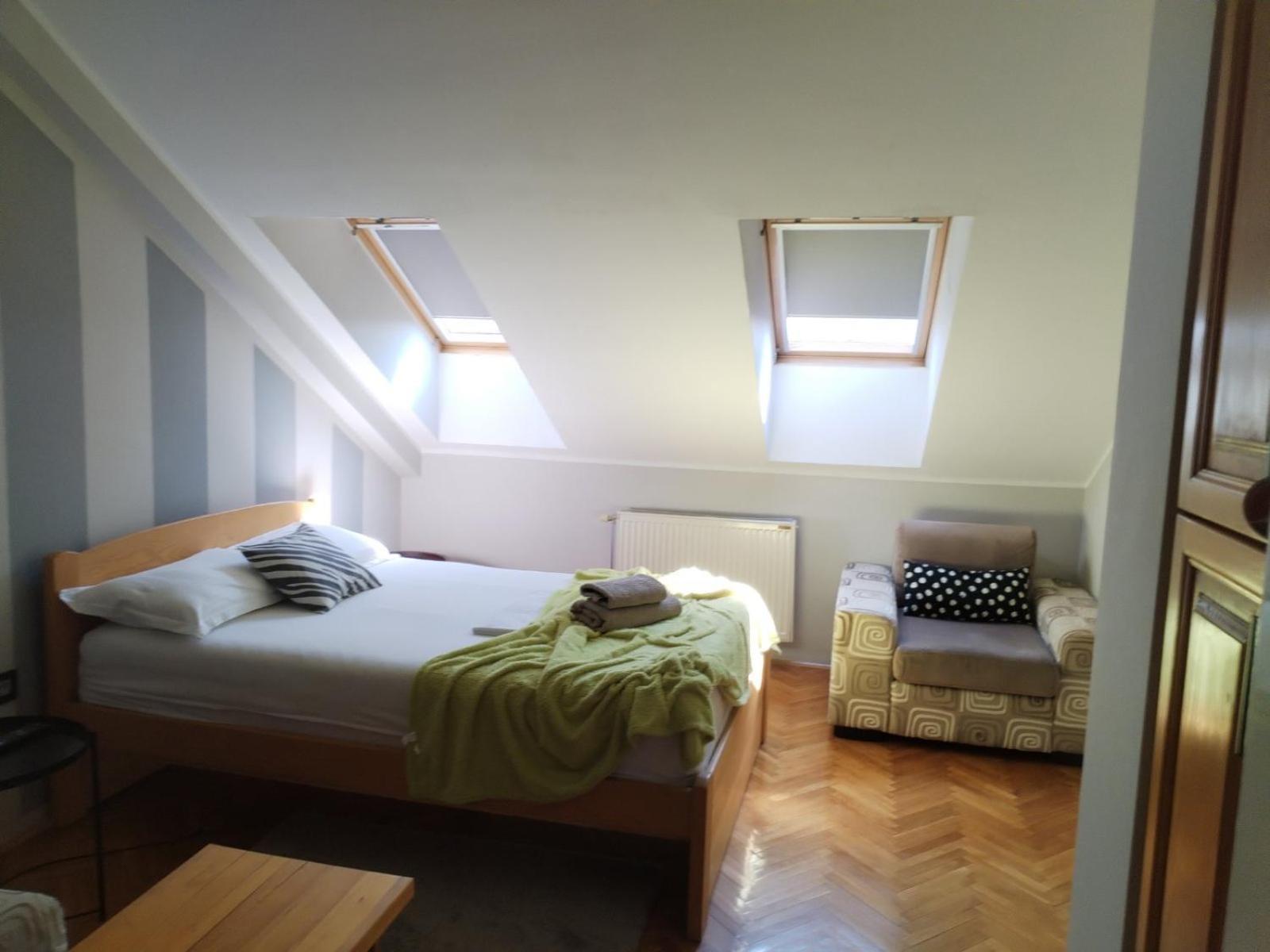 Apartment Dobraya Blue Novi Sad Buitenkant foto